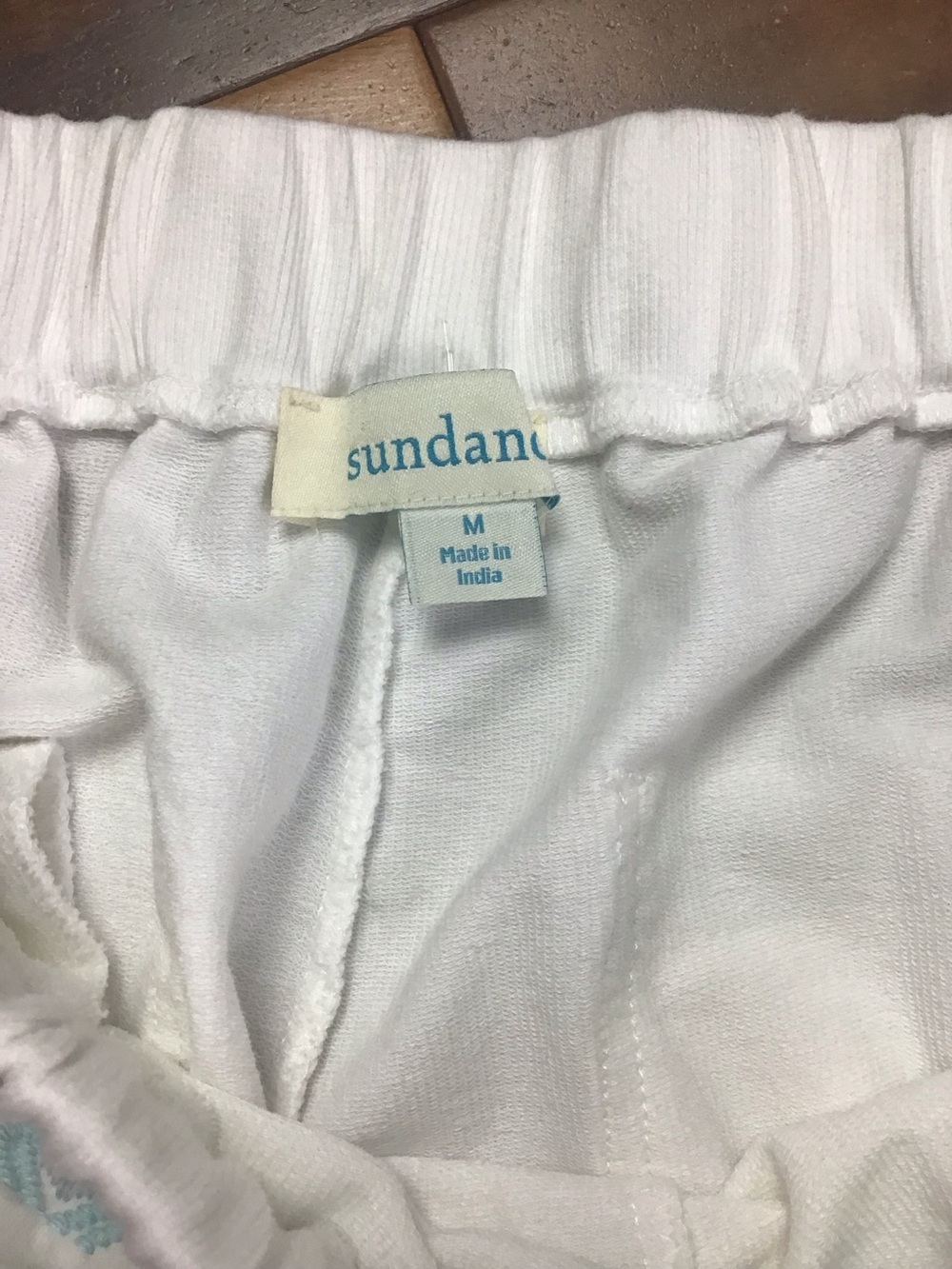Sundance Faded Fields White Joggers Blue Floral Embroidered Size Medium - Picture 6 of 13